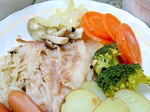 ダイエットレシピ◎蒸し野菜と蒸し豚の盛り合わせ